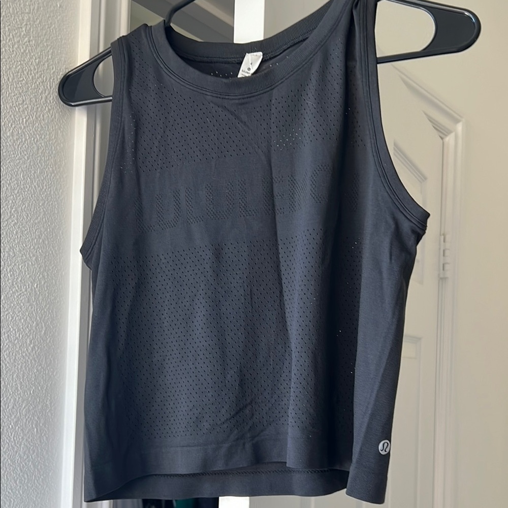 lululemon athletica Black Crop Tank Top Sleeveless